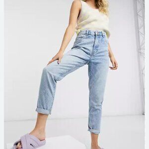 BERSHKA - Tapered 90s Jeans - LIGHT BLUE